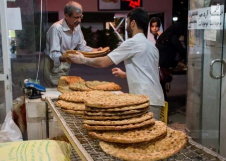 نانوایی‌ها به درج قیمت نان ملزم شدند